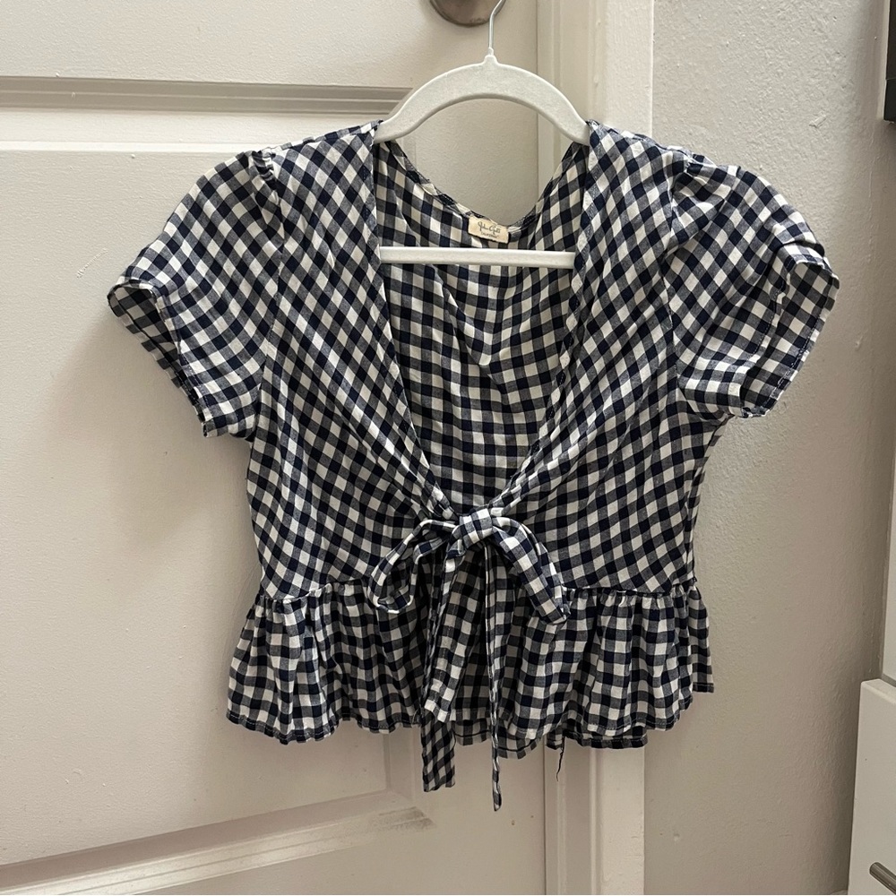 Gingham sweetheart bow crop top